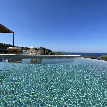 Villa Brand New With Panoramic Sea View And Private Infinity Pool *